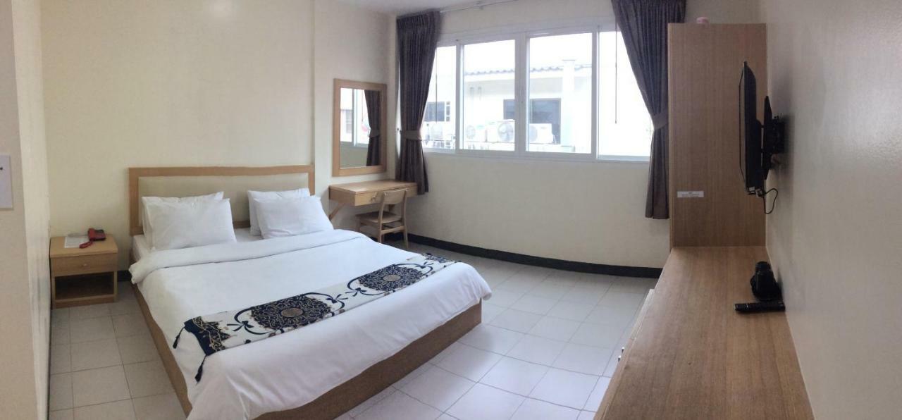 Nana Best Inn Bangkok Extérieur photo